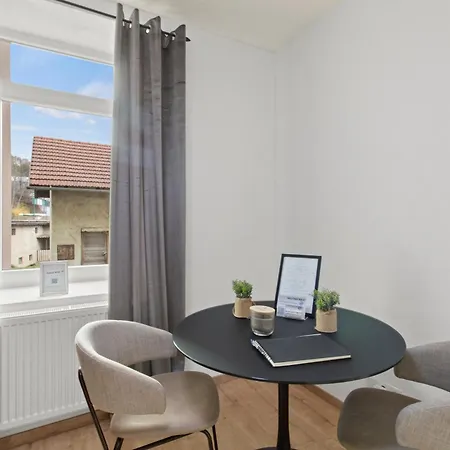 Farawayhomes Leoben #p83 *