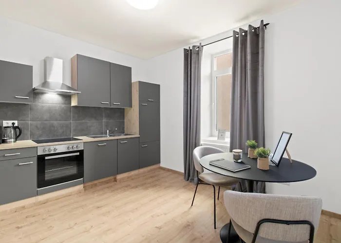 Farawayhomes Leoben #p83 *