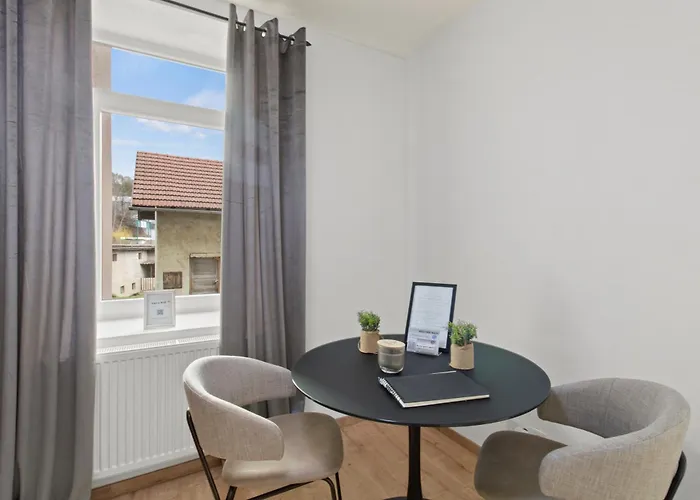 Farawayhomes Leoben #p83 *